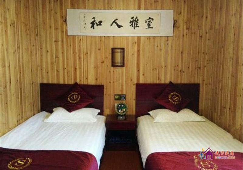 豪华一室单床房