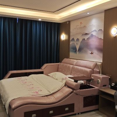 榻榻米按摩大床房
