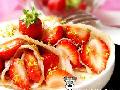 桂花草莓筋饼卷