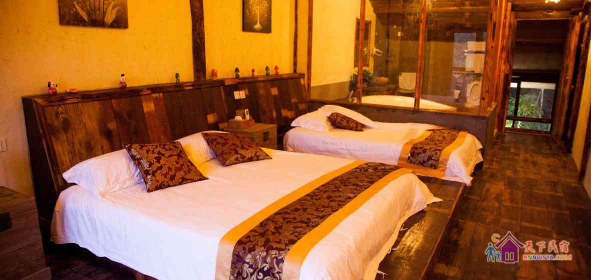 豪华景观家庭房