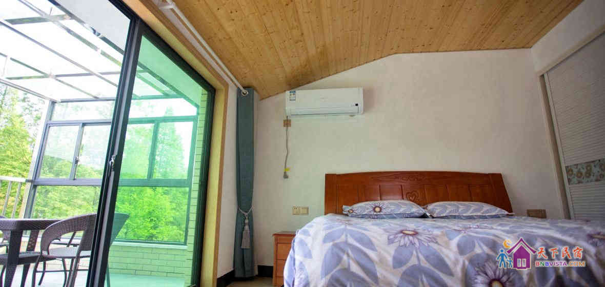 阳台景观房+亲子房