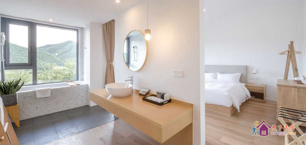 核桃露台大床房