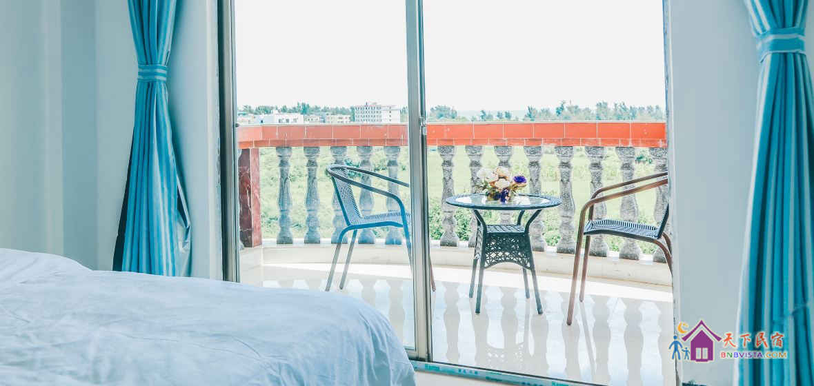 阳台双床房