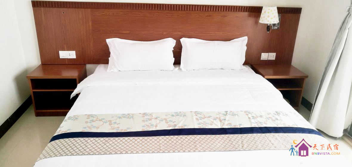 斜阳海景大床房