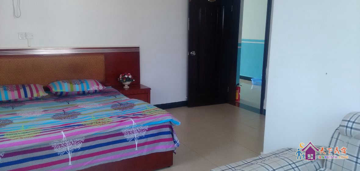 温馨城景大床房