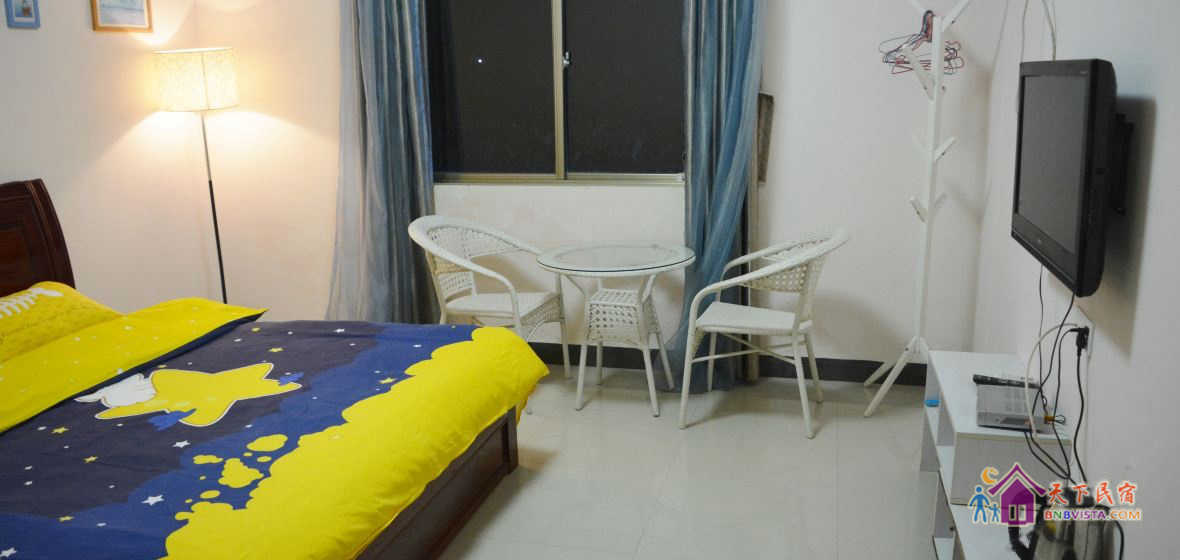 望海情侣大床间