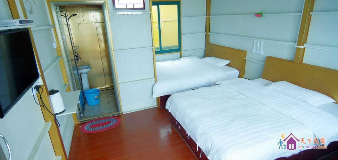 面朝大海情侣标准间