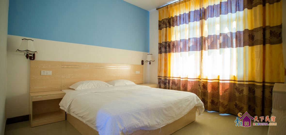 豪华园景大床房