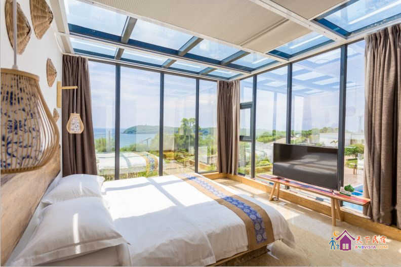 玻璃海景大床房