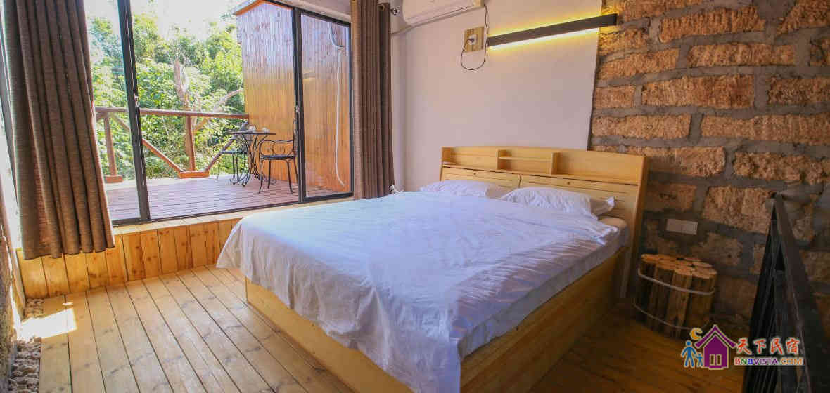 私人休闲大阳台复式套房