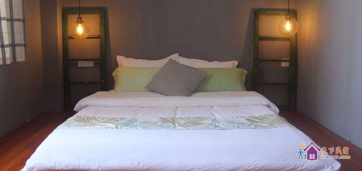 美式乡村榻榻米大床房