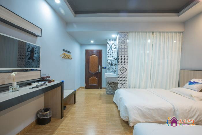 温馨园景双床房