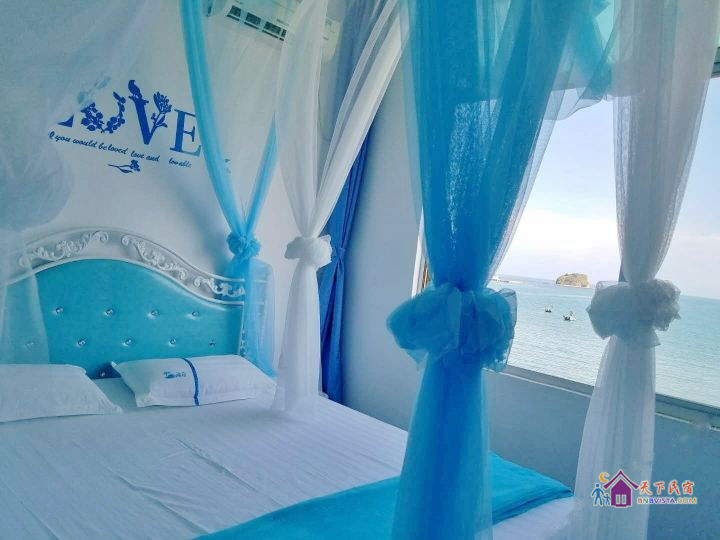 地中海风格欧式浪漫海景大床房