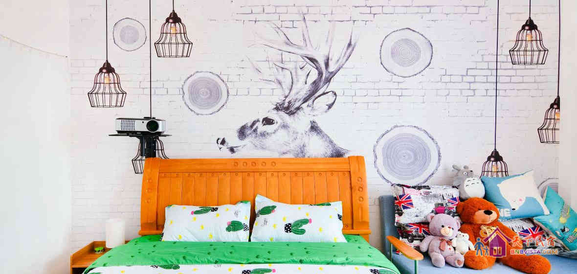 阳光街景房-墨月