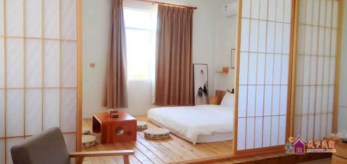 日式榻榻米海景阳台大床房