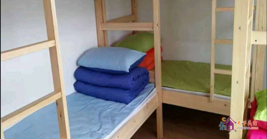8人间（床位）