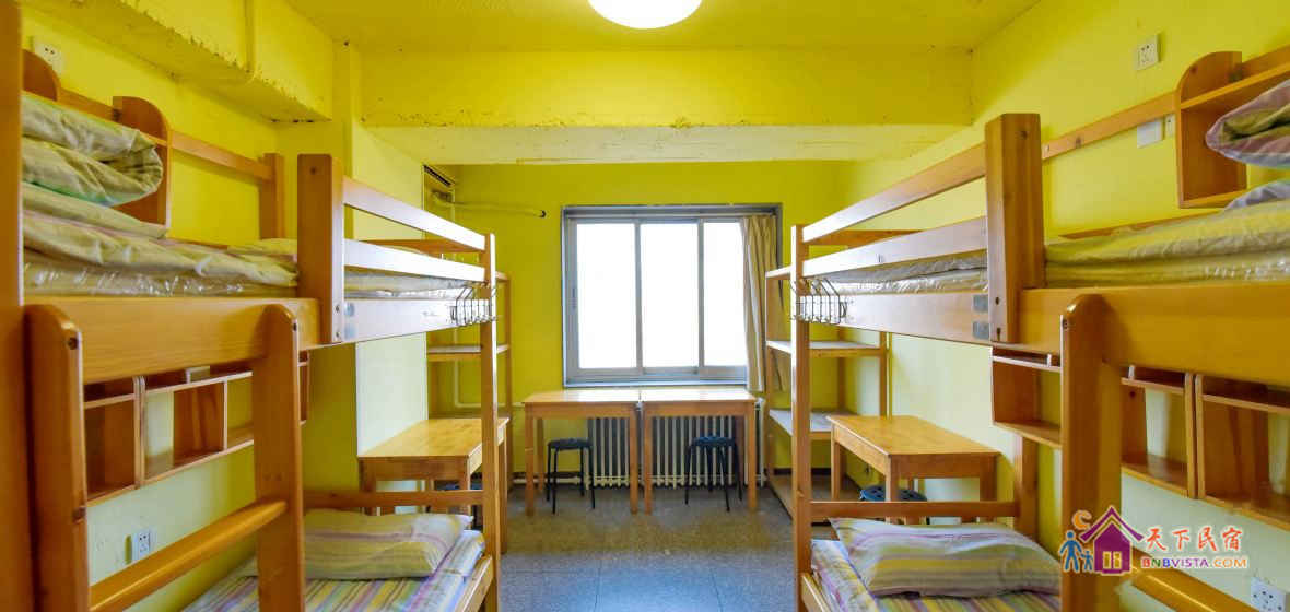 四人间(女生床位)(公卫)