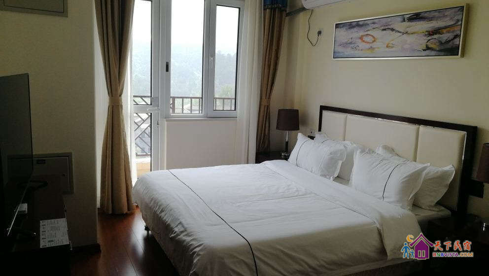 景观舒适大床房