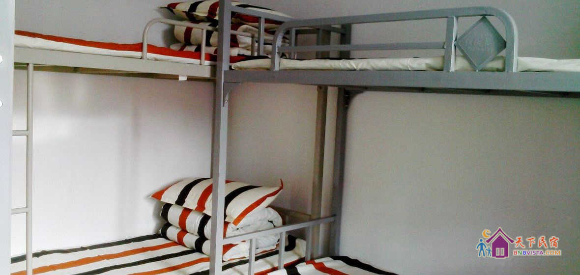 男生10人间床位