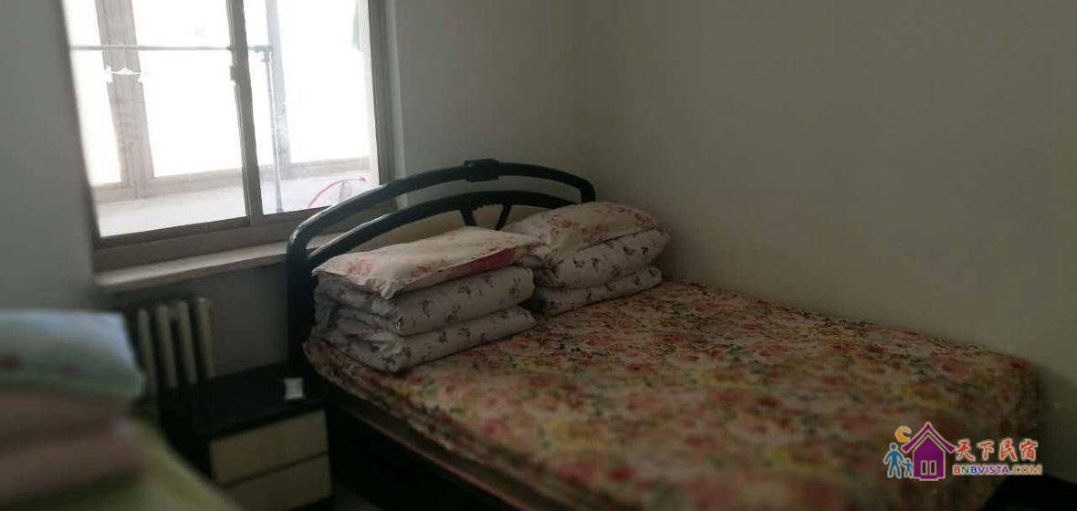 一室一厅套房(无窗)