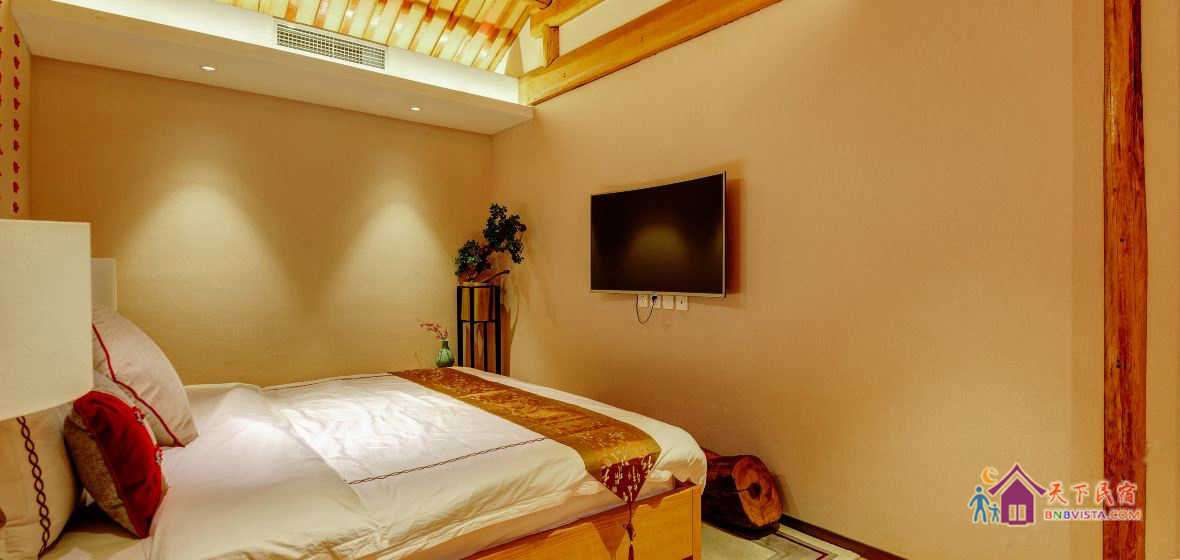 添香-红罗绸缎大床房