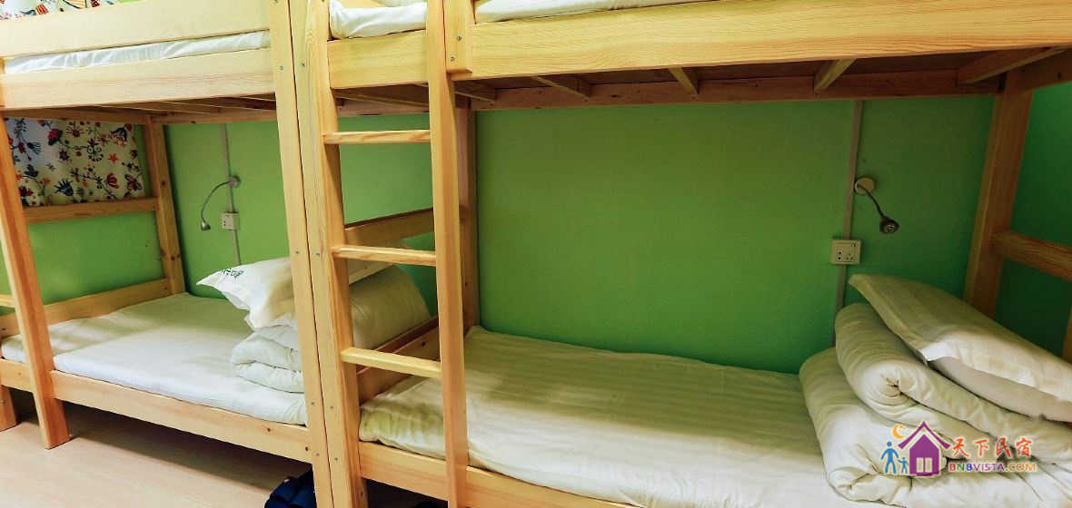 女生六人间(床位)(公卫)