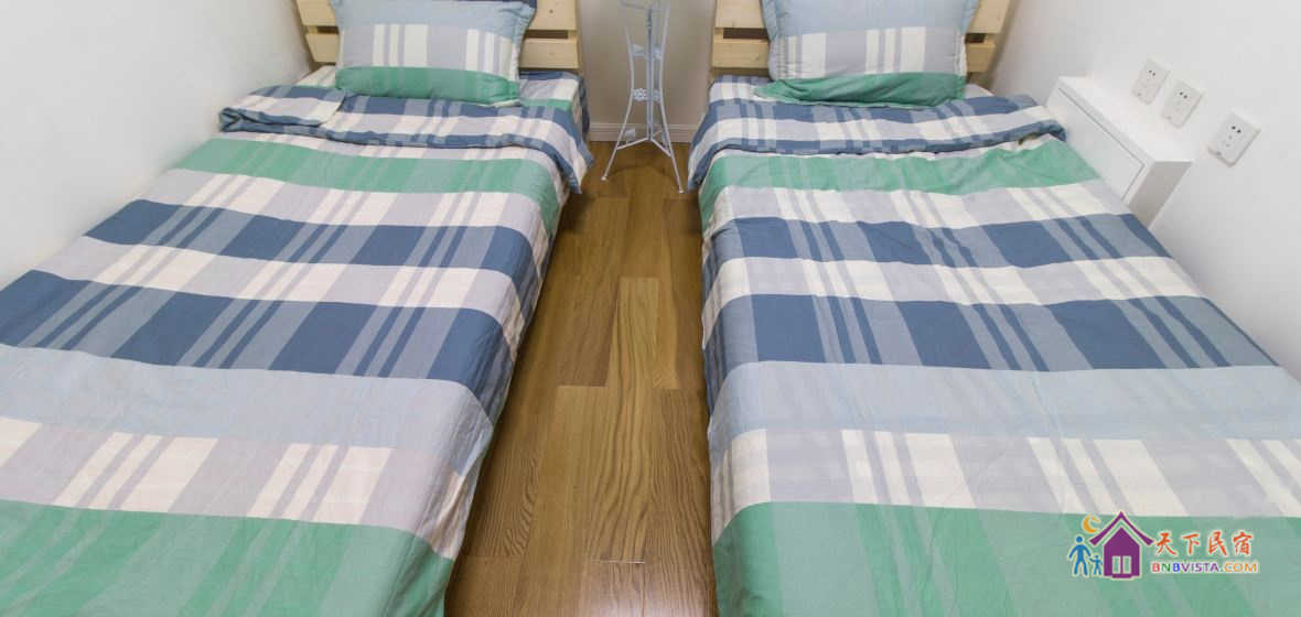 精品舒适双人间(公共卫浴)