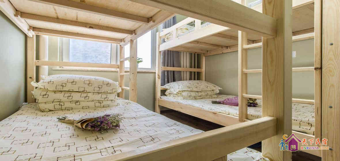 高档四人间(公共卫浴)