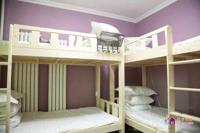 六人间(床位)(公共卫浴)