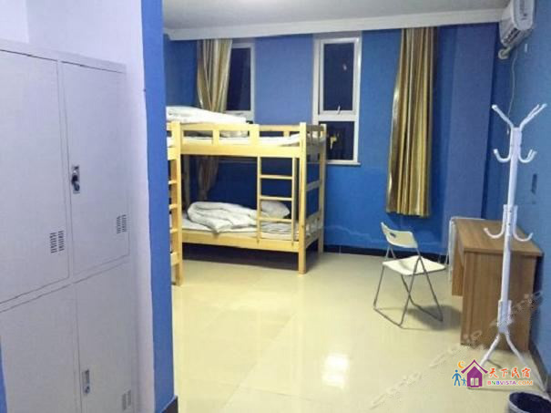 女生六人房(床位)