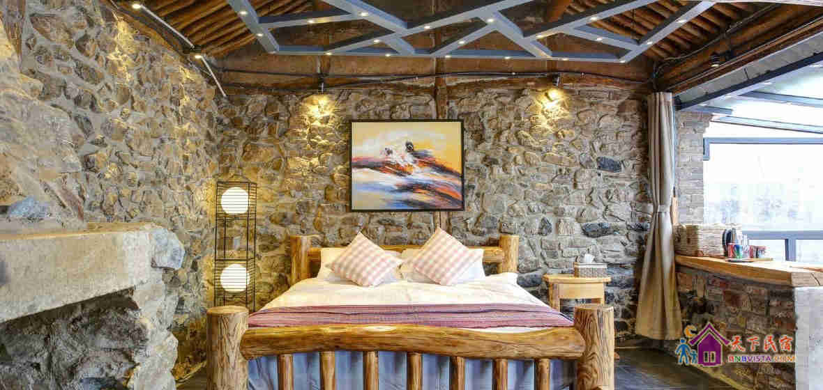 又见豪华大床房