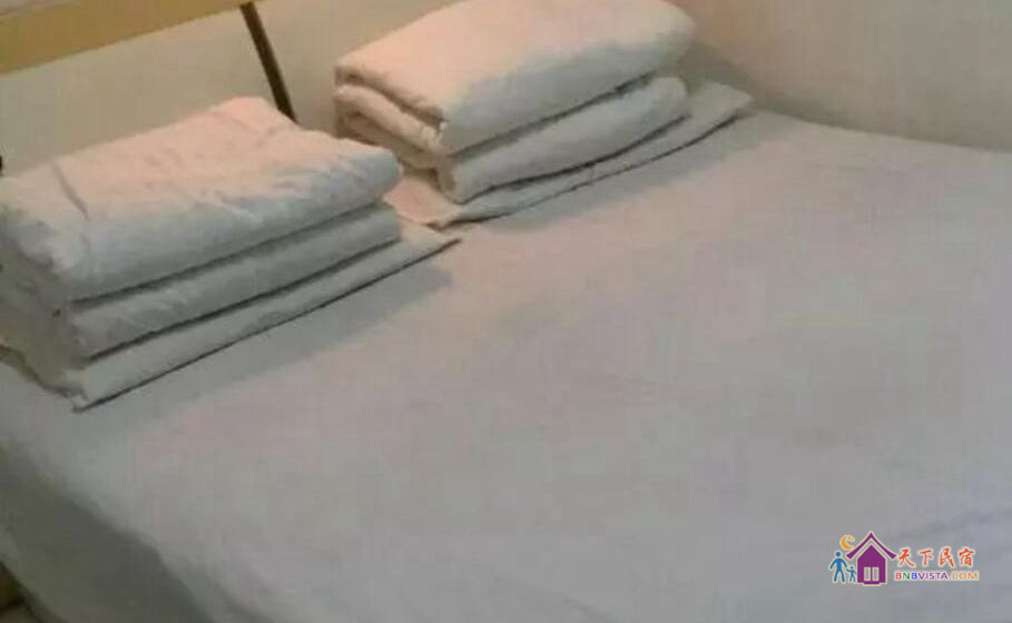 大床房(公共卫浴)