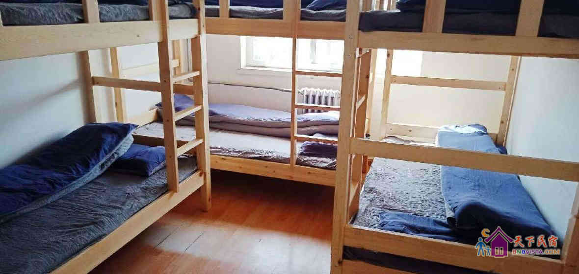 六人间(床位)(公共卫浴)