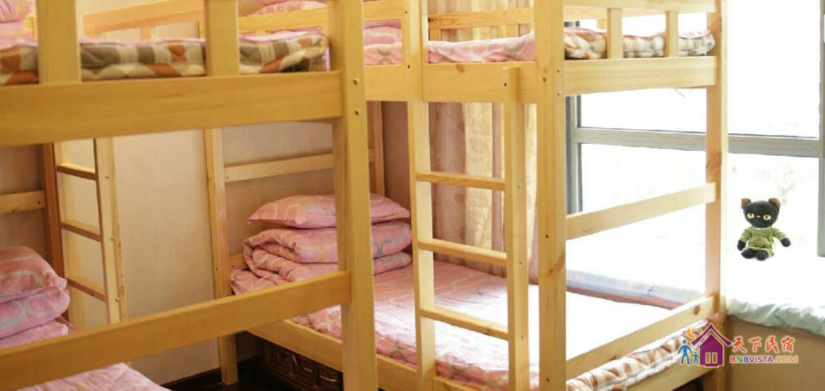 温馨舒适女神4人间(床位)(公共卫浴)