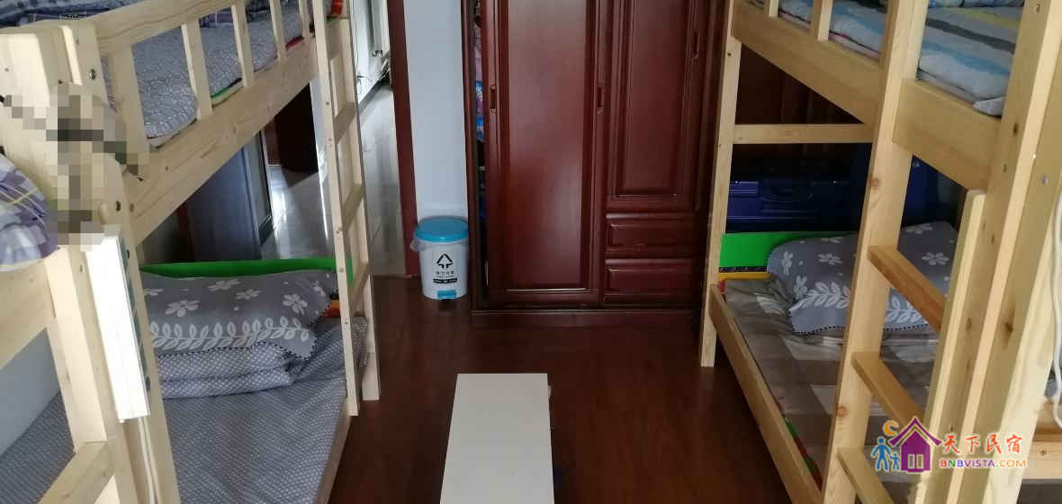 席间六人间(床位房)