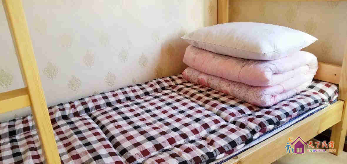 六人间(床位)(公共卫浴)