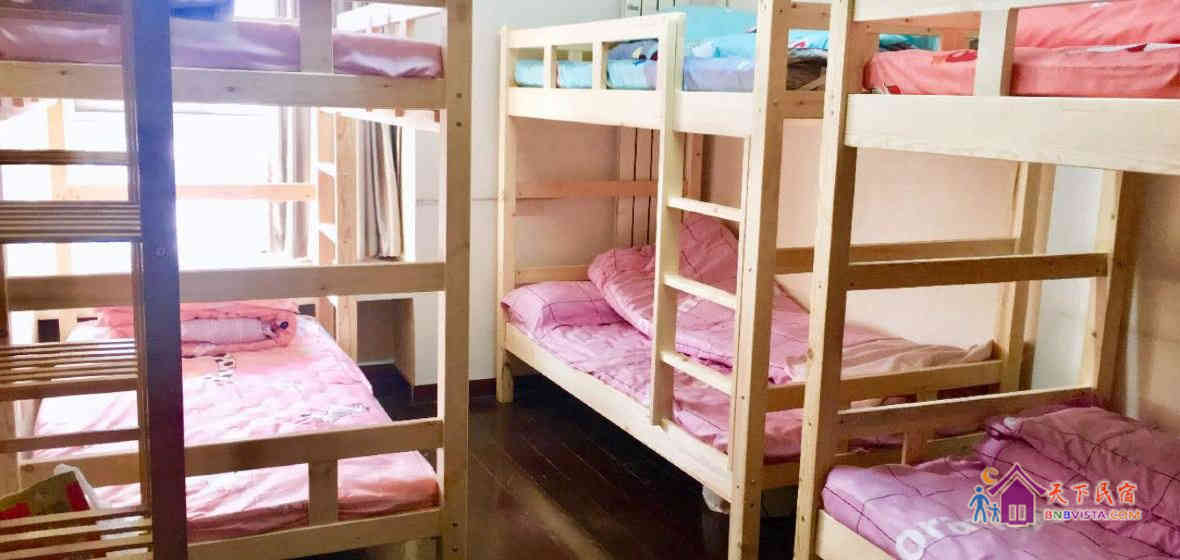 女神六人间(床位)(公共卫浴)