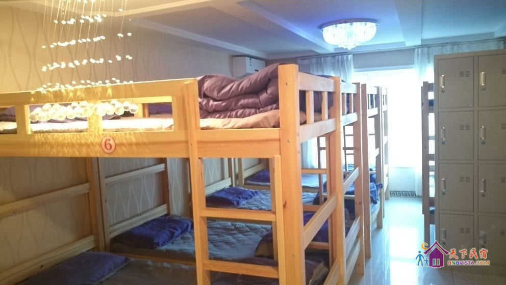 十人间(床位)(公共卫浴)