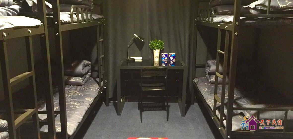 科波拉6人间(床位房)(公共卫浴)