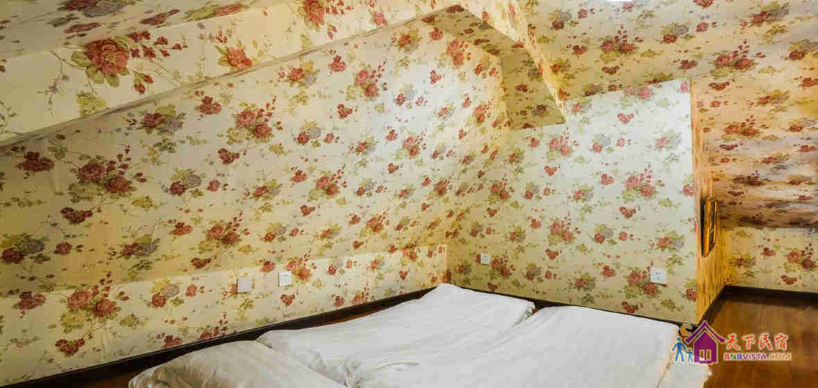 多恩堡阁楼式别墅