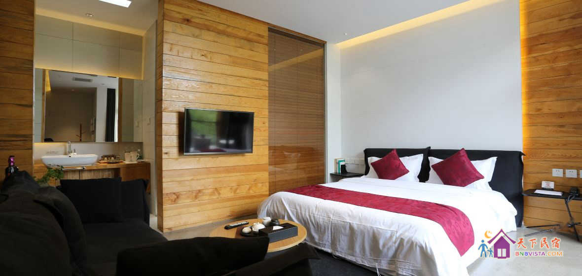 初唐豪华大床房·观荷