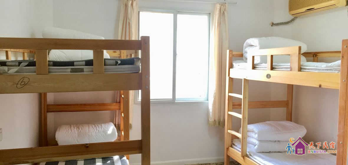 独卫男生四人间(床位)