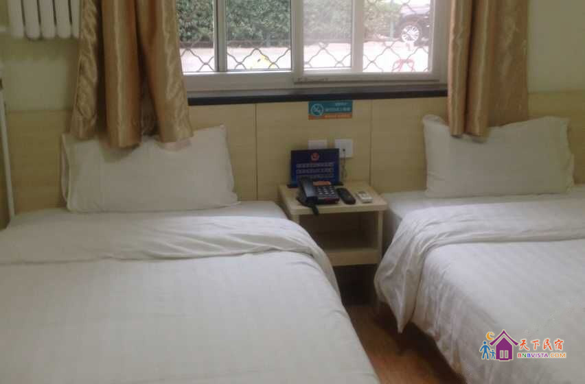 三人房(公共卫浴)