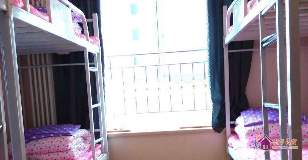 女生十人床位房