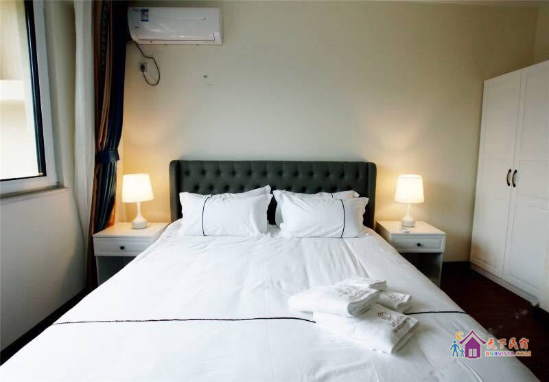 简约现代叠拼别墅两室一厅