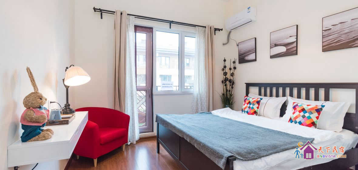 亲子双卧套房叠墅