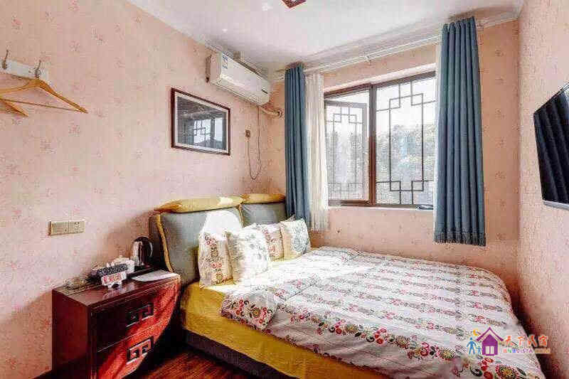 整栋别墅六室一厅