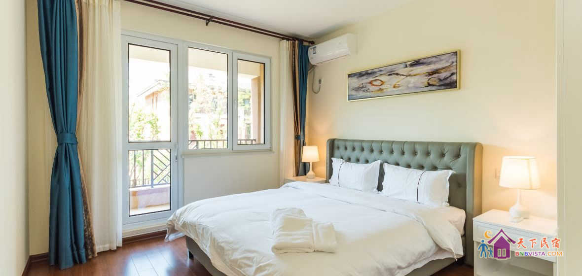 经典双卧平层叠墅