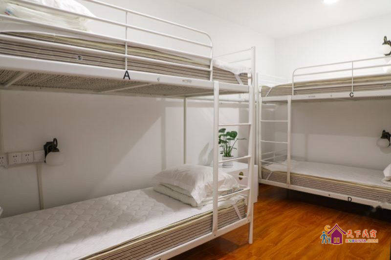 温馨四人间(床位)(公共卫浴)