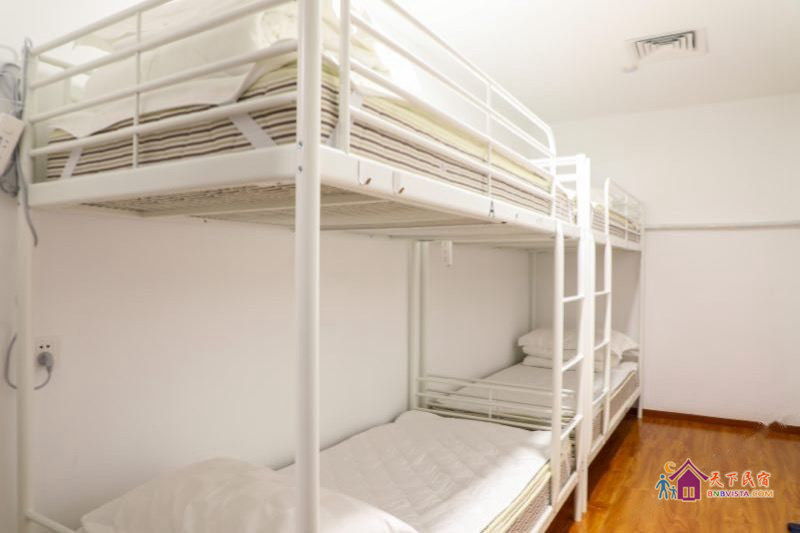 六人间(床位)(公共卫浴)